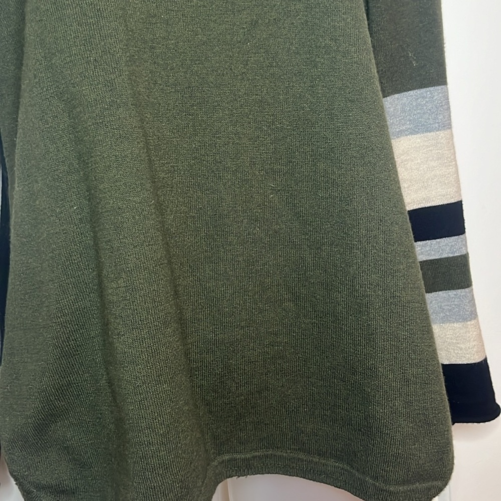 Lisa Todd Block Shock Colorblock Crewneck Cashmer… - image 6